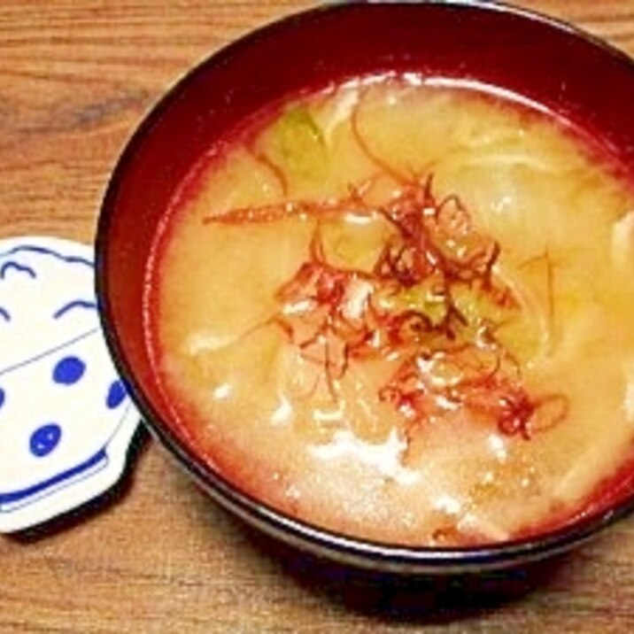 毎日のお味噌汁194杯目＊白菜の芯と油揚げ、ふのり